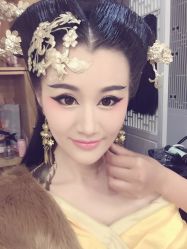 -盘子女人坊古装写真摄影(厦门总店)