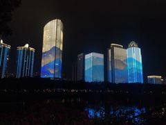 -万绿园