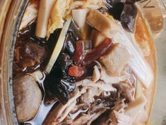 -满格嗦新疆椒麻鸡火锅.炒米粉(川大江安校区店)