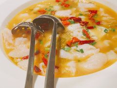老坛酸菜鲩鱼-缪氏川菜(深圳北站缤果空间店)