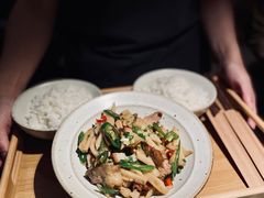 -粉八·云南米线·建水烧烤(常熟路店)
