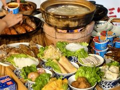 -聚汇三少·龙虾·中餐厅(莫邪路新天地店)