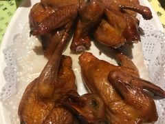 招牌烤乳鸽-石岐佬中山菜馆(张溪店)