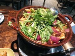 -胡须佬鸡煲四季火锅(海雅缤纷城店)