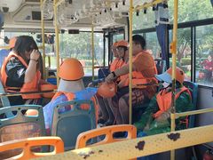 -安吉龙王山峡谷漂流