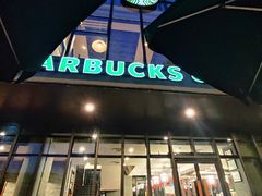 -星巴克(南宁民歌湖店)