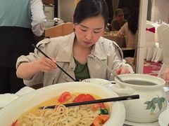 -荣誉海鲜酒楼(海湾店)