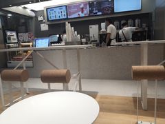 -沪上阿姨鲜果茶(世茂广场宽厚里店)