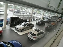-上海宝宁宝马4S店