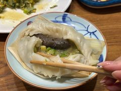 -方国老头包子·39年威海本地老字号•小船海鲜疙瘩汤