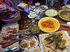 -蚝堡海鲜·威海菜·海肠捞饭·烧烤·亚洲吃蚝公司(幸福门店)