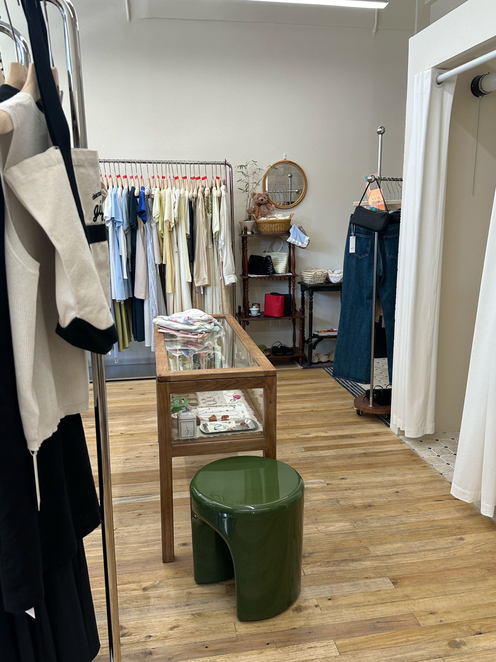 闵行竟然还有这么一家chic的女装小店