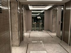 -上海宝华万豪酒店