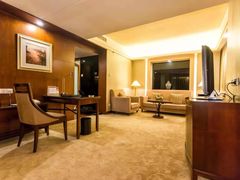 -汕尾巴黎半岛酒店