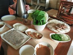 -盛元盛居传统炭火锅(绿园店)