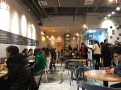 大堂-HELLO 27 意面·沙拉·帕尼尼