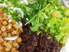 -辣风芹酱香米粉(新疆炒米粉软件园店)