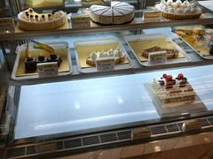 面包甜点陈列柜-老大昌(淮海中路店)