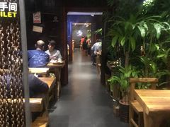 大堂-万记麻辣烫国展总店
