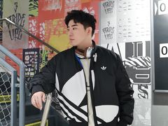 -王府井奥莱临潼小镇(临潼店)