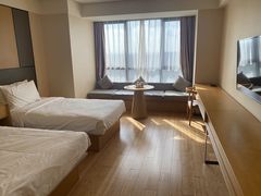 -全季酒店(上海青浦吾悦广场淀山湖大道店)
