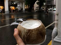 -椰爺爺·椰子冻砵仔糕