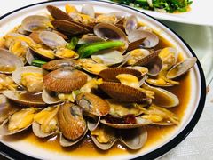 葱姜炒花蛤-鑫悦楼煎蟹·16年海鲜大排档