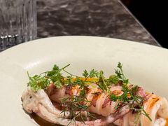 碳烤鱿鱼酸汤奶油汁-LESCEDARS Brasserie Bistro香柏树