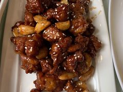 金蒜子牛肉粒-六和聚传统烤鸭.天津菜(和平店)