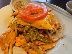 -大头虾越式风味餐厅(光明广场店)