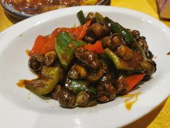 美味炒石螺-天宝食坊·啫啫煲大排档(西华路店)