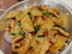 -江城燕子大排档(江汉路步行街店)