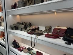 -万物奢潮中古奢侈品(青岛店)
