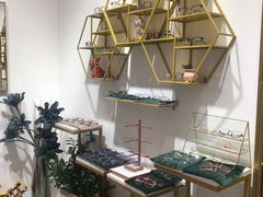 -肆兮眼镜·蔡司·徕卡战略合作店(大坪店)