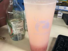 桃桃可尔必思-瑞幸咖啡(富林物流大厦店)