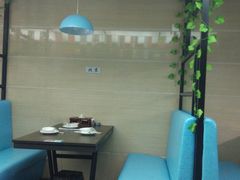 卡座-茅炒屋龙虾·烧烤·湘菜(新河路店)