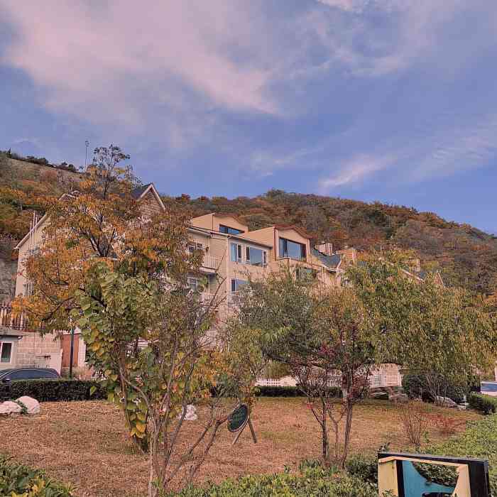 海昌枫桥园-"老鳖湾别墅区,在电视塔下面的山坡上,大连.