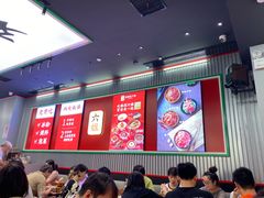 -成都你六姐·牛肉冒菜(信泰中心商场店)