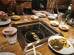 -吴氏老牌坊云南鱼豆花火锅店(通江街店)
