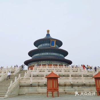 4月29日开始开放，人不算多，公园很好逛