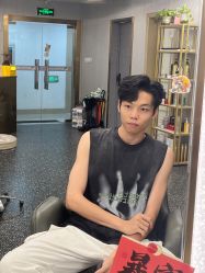 -即型男士理发工作室