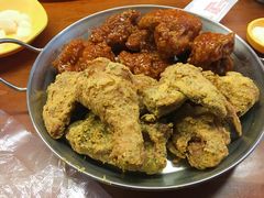 -BHC炸鸡(明洞总店)