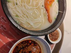 -妈妈故事米线(市府恒隆店)