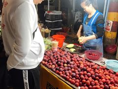 -肥姐酸嘢