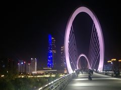 -南京眼步行桥