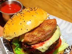 鹅肝樱桃酱手工牛肉汉堡-IFIF 如果花園(宽厚里店)