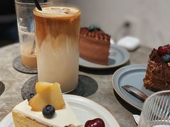 拿铁-COTTON CAFE(德信·中外公寓店)