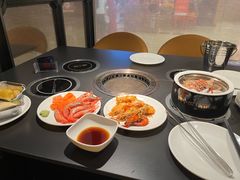 -钱小奴海鲜自助黑金店(杭州滨江龙湖店)