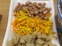 -八百里牛肉汤(盖饭·锅贴·万象城店)