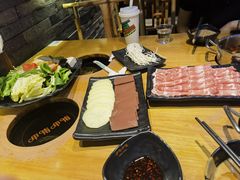 -呷哺呷哺(万达新世界店)